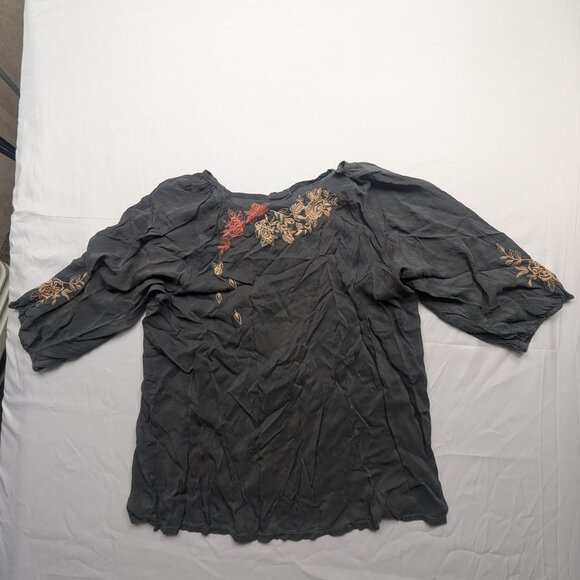 Johnny Was Vintage Grey with beige & rust Embroidery Scoop neck with Buttons 2X - Picture 3 of 7